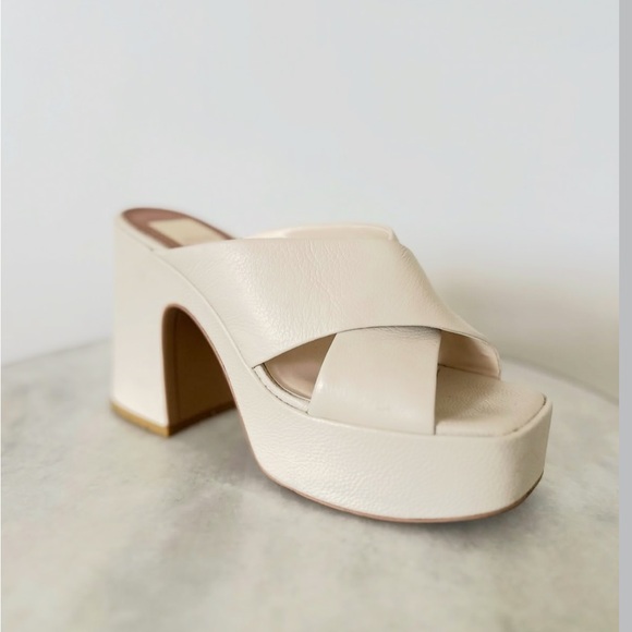 Dolce Vita Cream Platform Mules - Picture 1 of 3